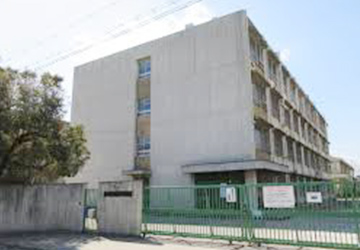 枚方市立杉中学校 徒歩26分～27分
