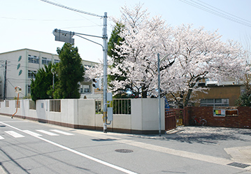 京都市立柊野小学校　徒歩18分～19分
